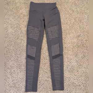 alo Women's Size M Leggings Charcoal Black Ribbed Mesh Full Length Stretch Fit
